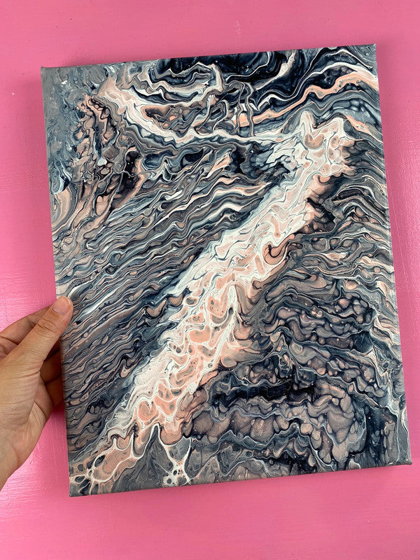Fluido rosa, blu e bianco