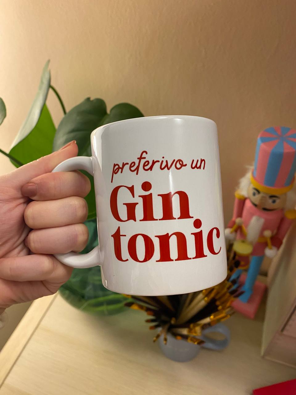 Tazza preferivo un gin tonic